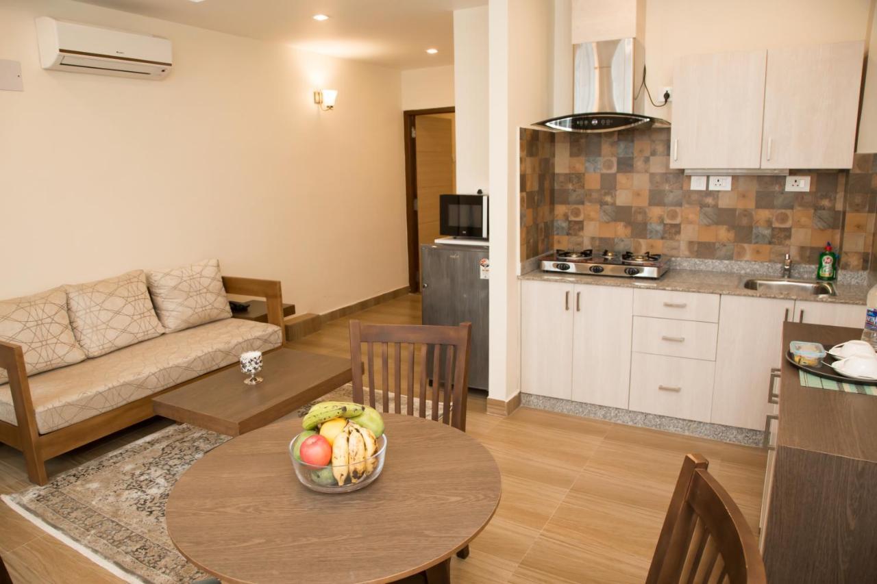 Sarovar Residency Serviced Apartment Hotel Jawlakhel Bagian luar foto