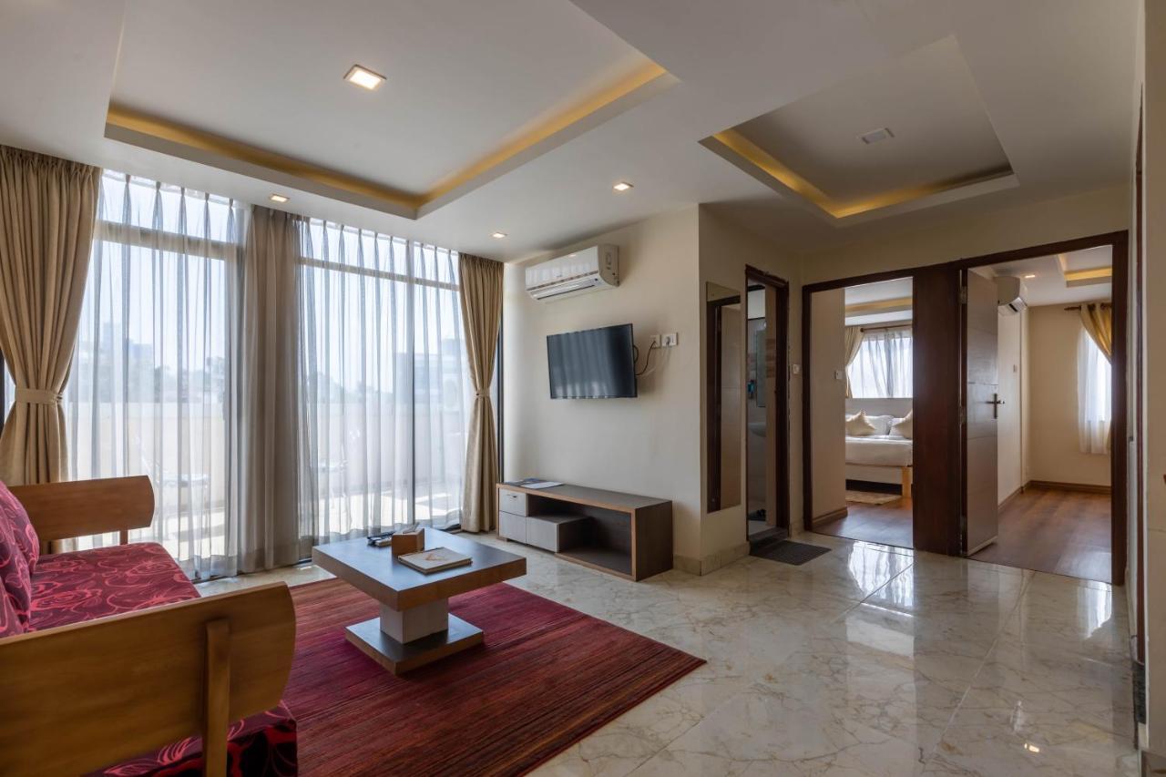 Sarovar Residency Serviced Apartment Hotel Jawlakhel Bagian luar foto