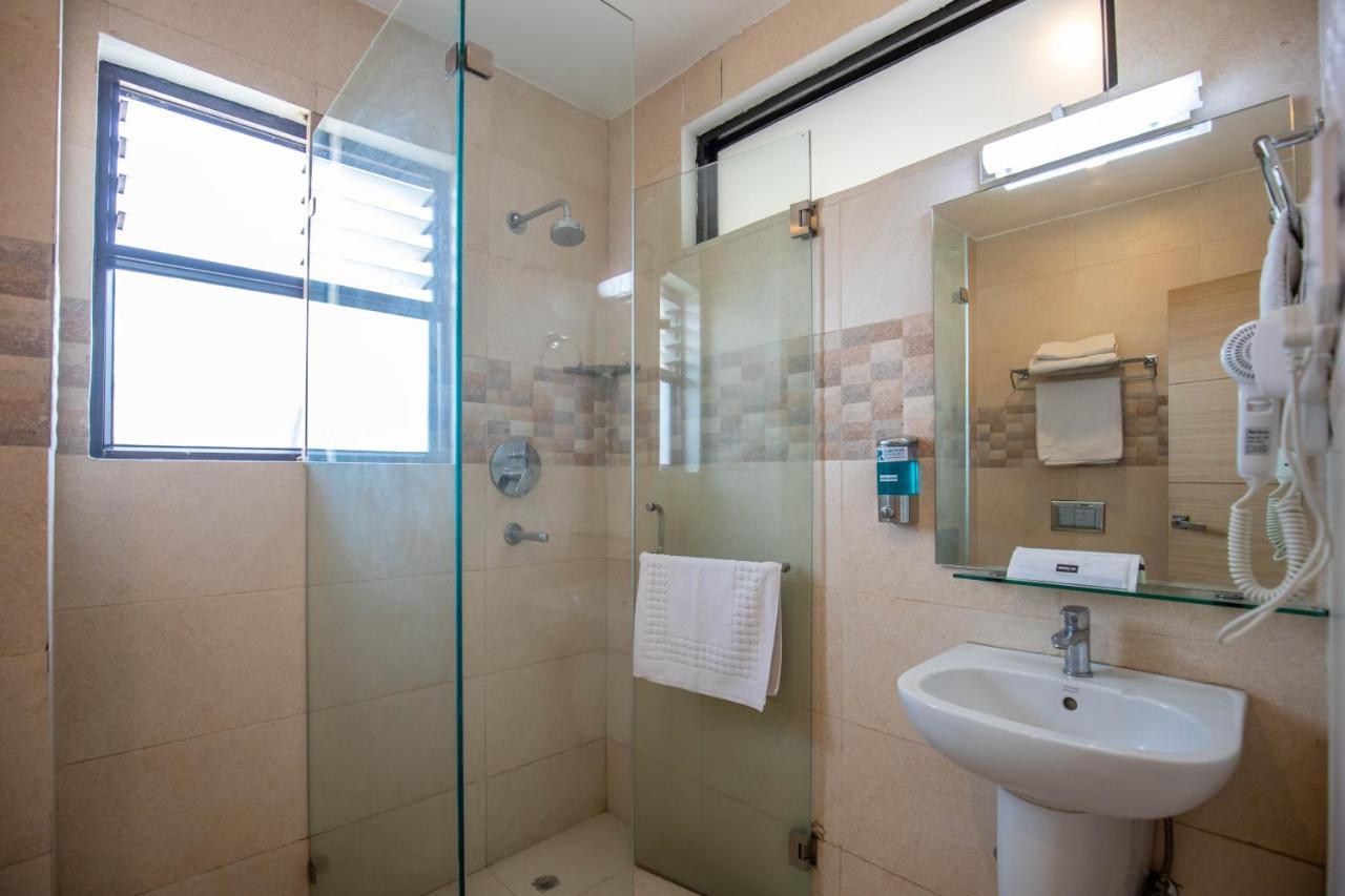 Sarovar Residency Serviced Apartment Hotel Jawlakhel Bagian luar foto